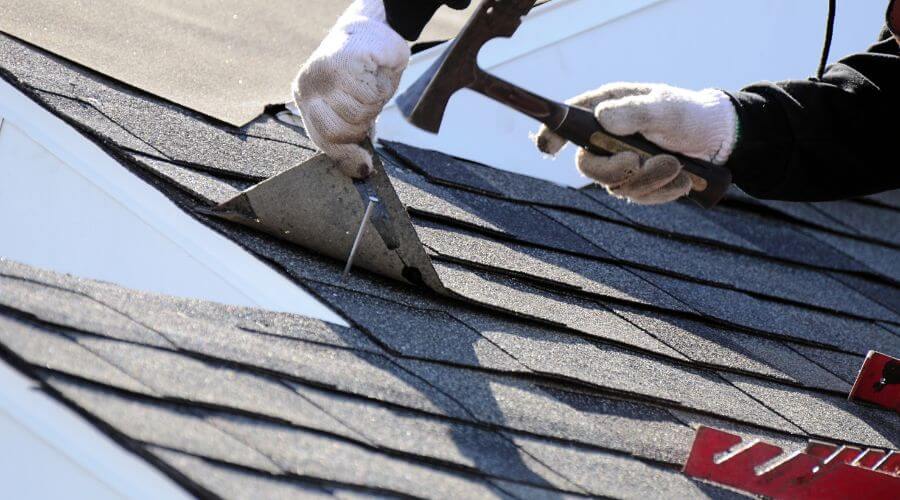Expert new roof installation services in Girard, IL